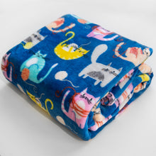 Load image into Gallery viewer, lapisbee Velvet Plush Home Fleece Throw Blanket 50&quot; x 70&quot; (Kitty Cats)
