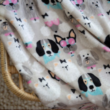 Load image into Gallery viewer, lapisbee Velvet Plush Home Fleece Throw Blanket 50&quot; x 70&quot; (Pretty Pooches)
