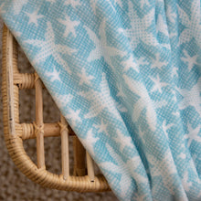 Load image into Gallery viewer, lapisbee Velvet Plush Home Fleece Throw Blanket 50&quot; x 70&quot; (Starfish Aqua)
